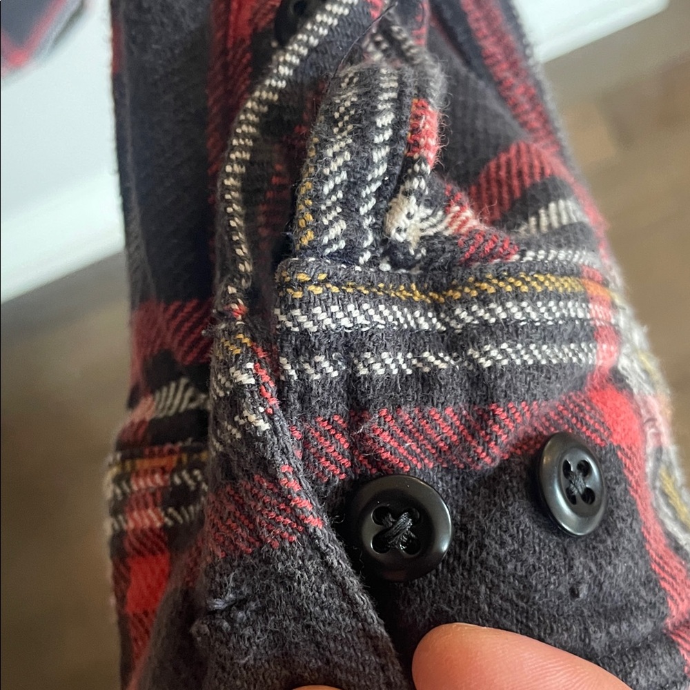 Filson Red Black White Yellow Plaid Button-Down lumberjack 100% cotton SOFT - Picture 6 of 15